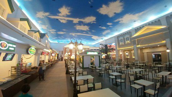 J センター・モール